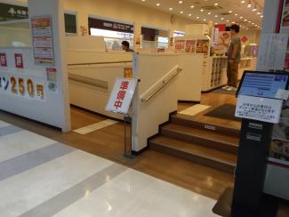 マーケットスクエア川崎イースト 1階 すたみな太郎 スロープ